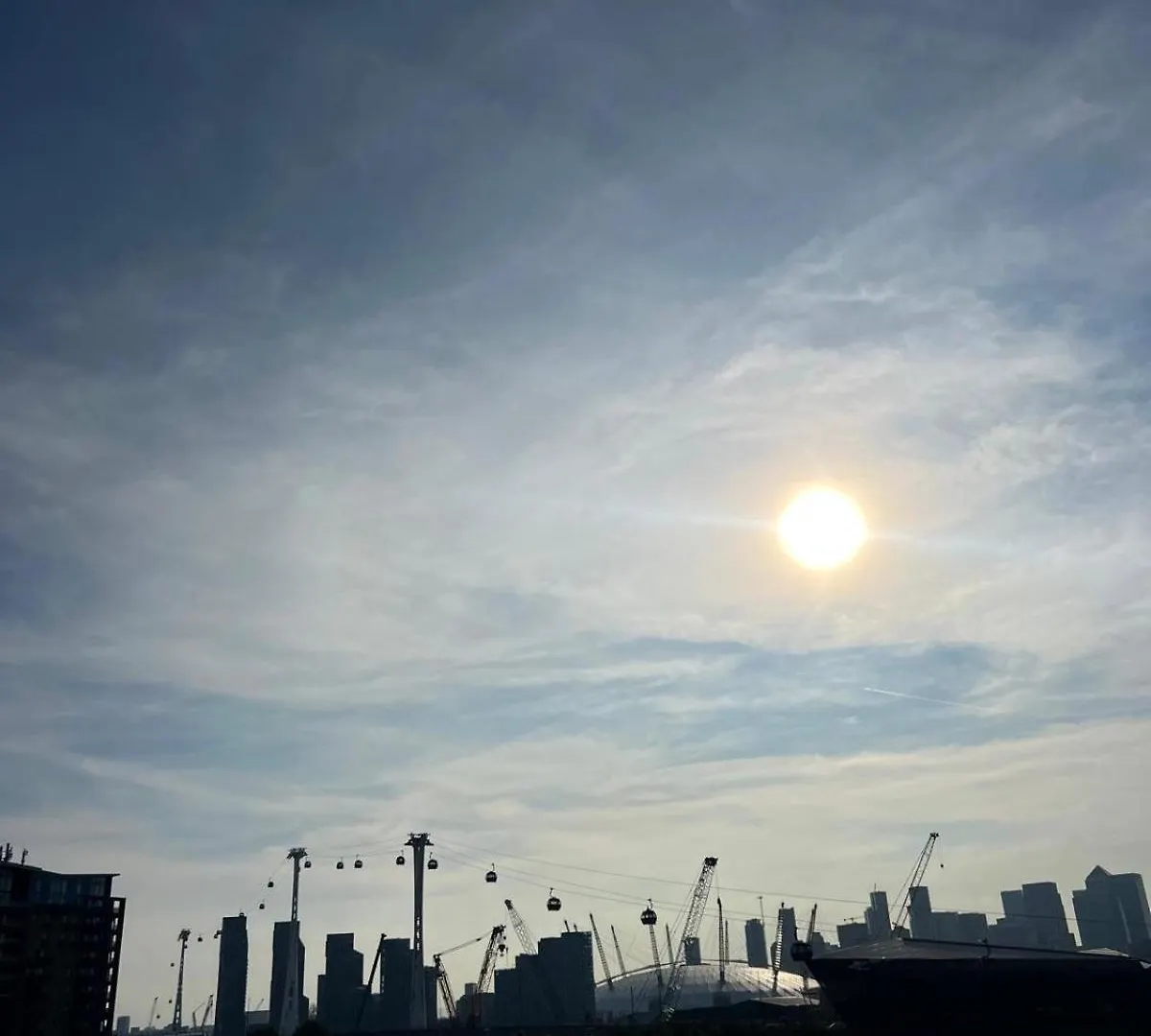 Waterfront Double Room With Fireplace In The Heart Of Royal Docks 런던