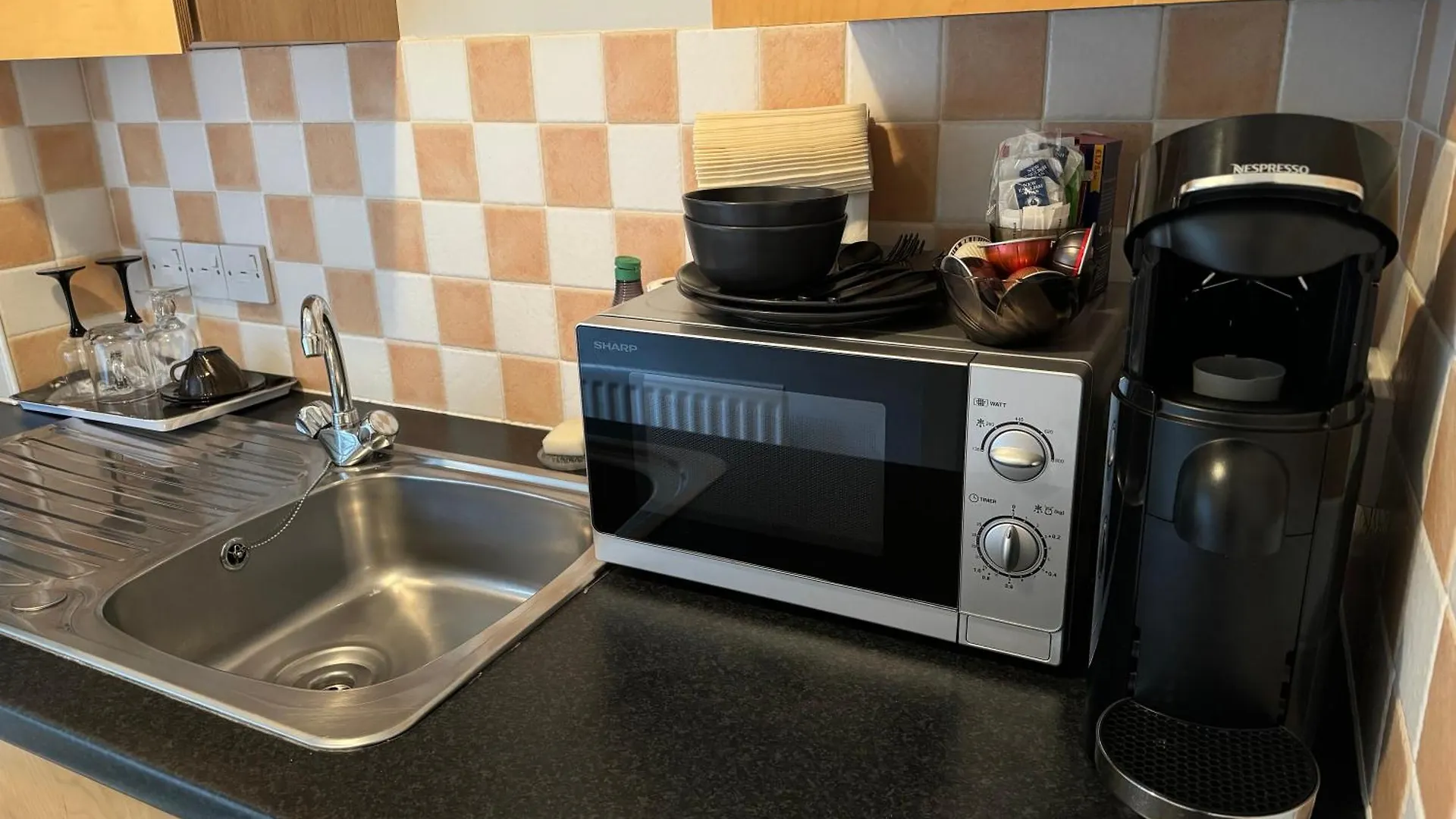 Homestay Waterfront Double Room With Fireplace In The Heart Of Royal Docks London United Kingdom